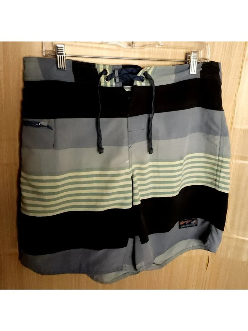 Patagonia Mens Grey Blue Striped Board Shorts 34